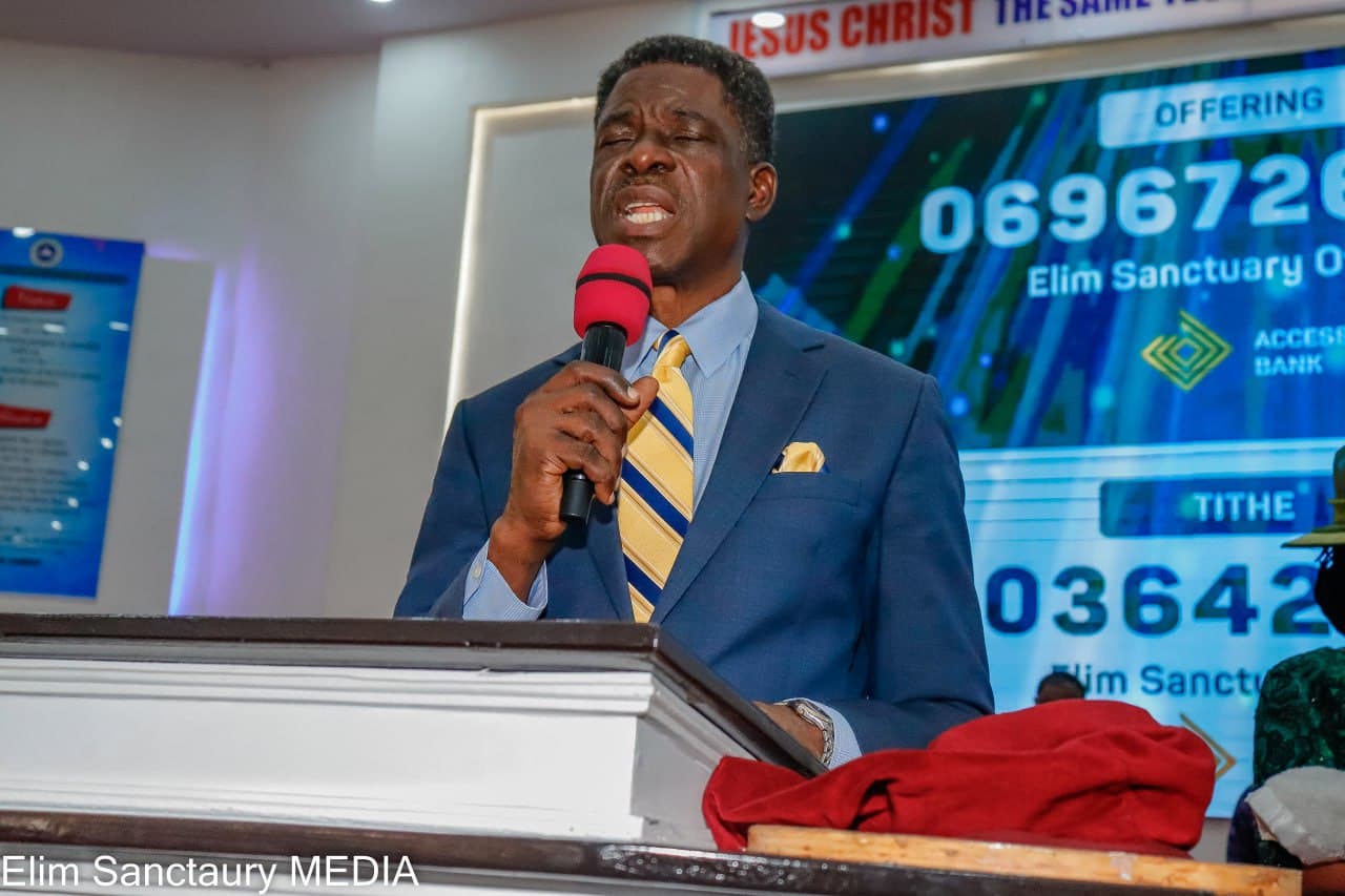 Pastor Debo Akande